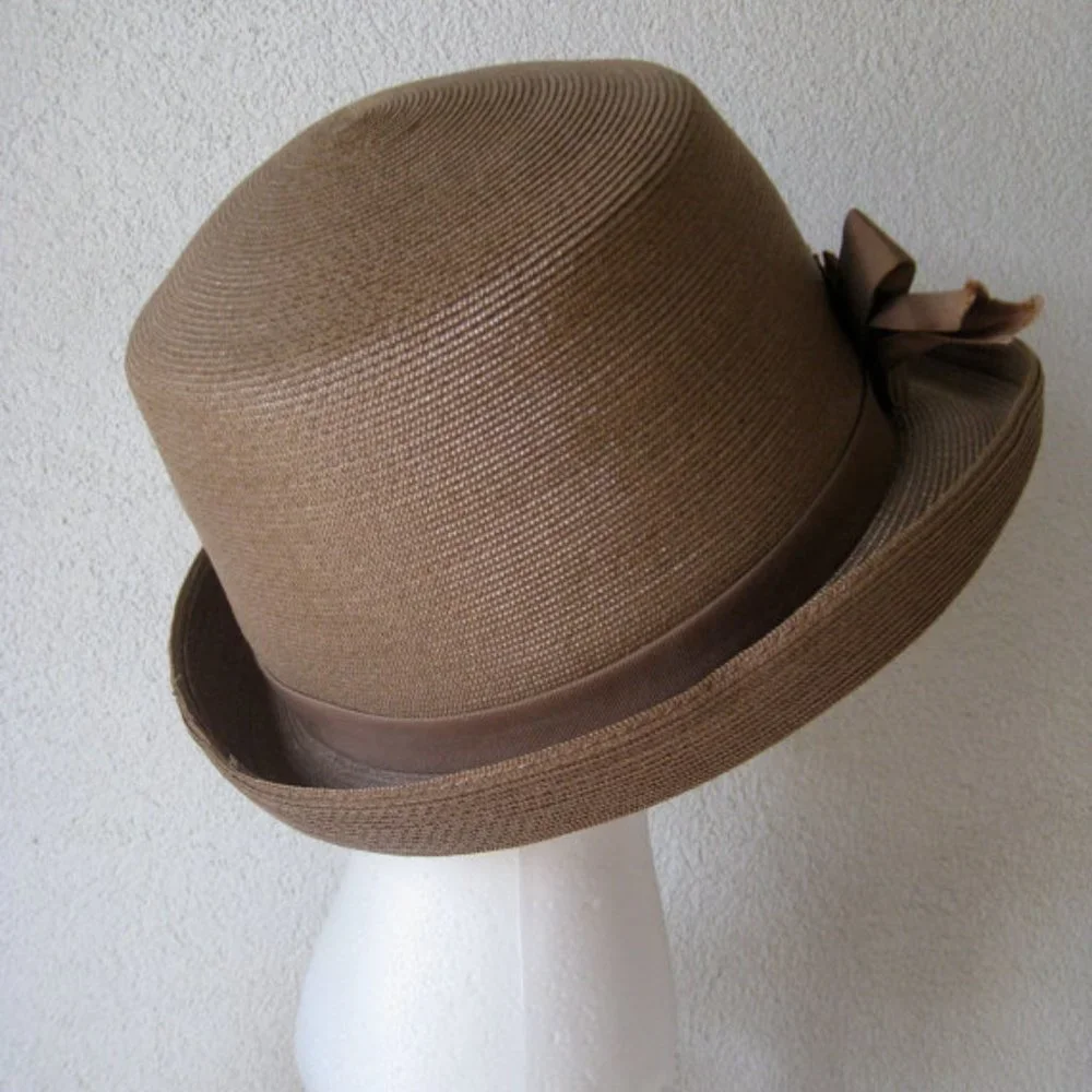 Vintage l 50s Camelot Timeless Tailored Tan Woven Straw Abstract Oragami Bow Hat - Picture 4 of 7